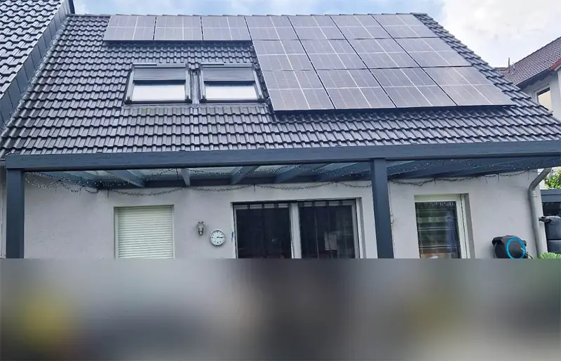 Photovoltaikanlage auf einem Wohnhaus in Stockstadt